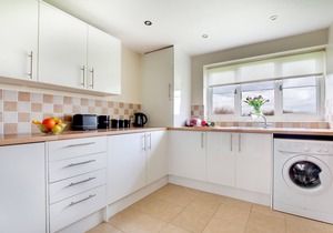 Walnut Cottage - Two Bedroom House, Sleeps 4