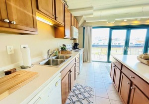 Waterfront W/Patio Stunning Views of Cedar Point!