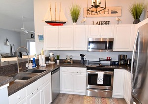 Waterway community 3 bedroom 2 bath condo 3rd floor Outdoor pool 1 mile to ocean