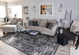 Waterway community 3 bedroom 2 bath condo 3rd floor Outdoor pool 1 mile to ocean