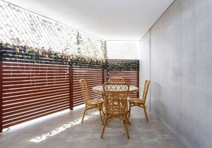 Waverley apartment F-two bedrooms, wifi available