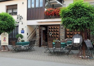 Weingut-Gästehaus R. Schroeder in Mehring