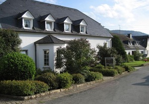 Weingut-Gästehaus Loskill - Double room shower / WC, partly with balcony ***