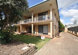 Welcome to PACIFIC PALMS 1, EVANS HEAD