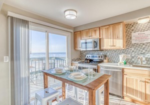 Whale Watcher Condo 3 - Meredith Lodging