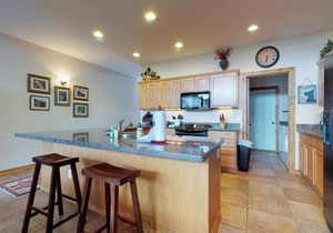 Whispering Pines 924