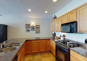 Whispering Pines 924
