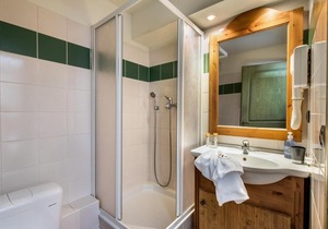 Wifi, 200m from resort center, fitness, fireplace or stove, tv, ski locker, 66m², Tignes