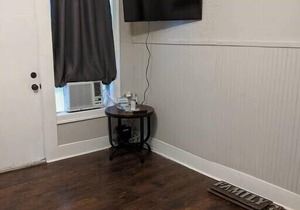 Willett 1 Adorable Two bedroom