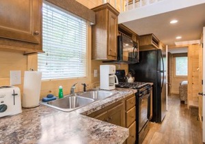 Williamsburg Camping Resort 38 ft. Park Model 5