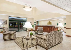 Wingate by Wyndham Lafayette Airport