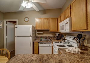 Winnipesaukee Exploration: 3BR Condo