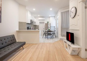 Wonderful 4BedR in Mile-End with FREE Parking