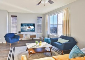 Wonderful and Bright Home with City Views
