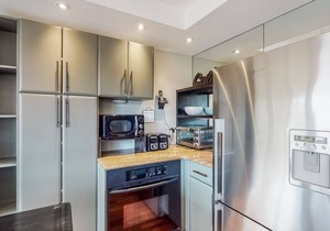 Wonderful Condo Close to Sugarbush Resort with Pool, Hot Tub, & WiFi