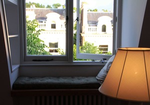 Wonderful Holland Park Studio