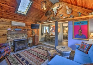 Work, Play and Get Away Cabin Near Higgins Lake!