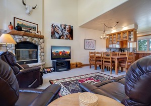 X2685 | A/C Units | Valley and Mtn Views | Nice Furnishings | Hot Tub | Pool