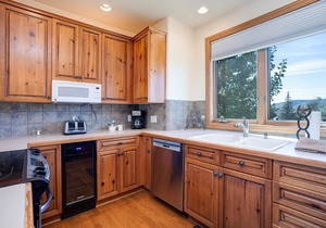 X2685 | A/C Units | Valley and Mtn Views | Nice Furnishings | Hot Tub | Pool