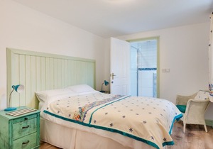 Ysgubor Glyn - Two Bedroom House, Sleeps 4