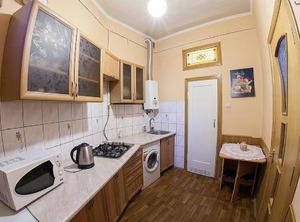 Chornovola Avenue | Lviv City Center
