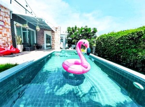 คน | Hua Hin