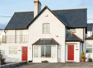 Accommodation Mawgan Porth | Trenance