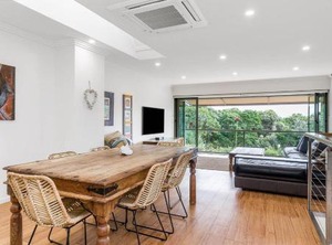James Cook | Byron Bay