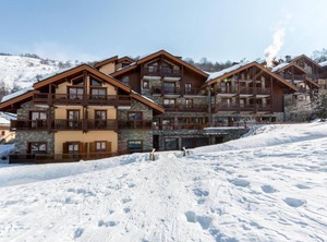 Resort Mountain Swimming Sauna | Les Belleville