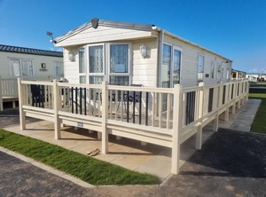 Golden Palm Chapel St Leonards | Chapel Saint Leonards