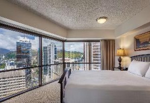 Aston At The Centre Hotel | Downtown Honolulu