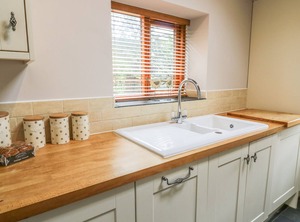 Barn Owl Cottage At Crook Hall Farm | Bispham Green