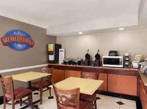 Baymont | Lithia Springs