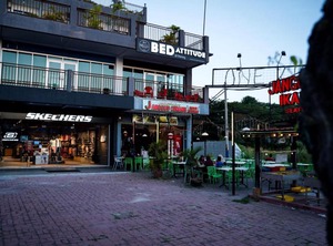 Attitude Hostel Cenang | Lubok Buaya