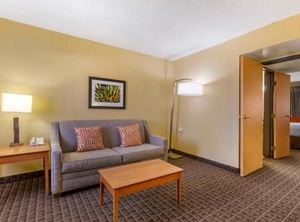 Scottsdale Premium Term Getaway Furnished Golf Cable Utilities | Thunderbird Industrial Airpark