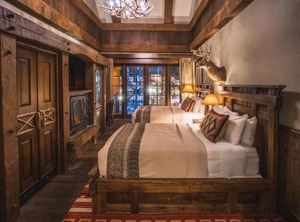 Cypress Lodge | Pinch District
