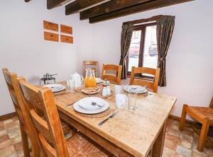 Cedar Cottage Llanidloes | Llanidloes