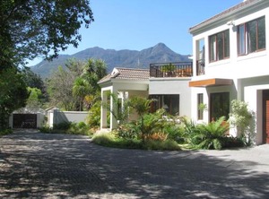 Cherry Berry Lodge | George