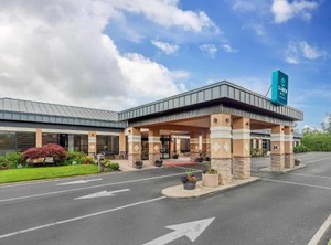 Clarion Hotel Conference Toms | Toms River