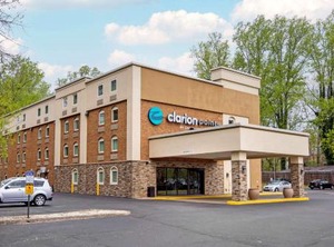 Clarion Pointe Charlottesville | Charlottesville