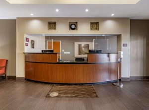 Comfort Inn Suites North | Shawnee