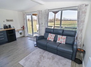 Cotswold Lodge | Bretforton