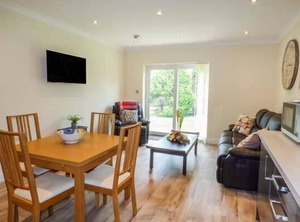 Cwm Gran Meadows | Pontyclun