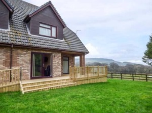 Cwm Gran Meadows | Pontyclun