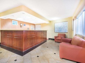 Days Inn | Arlington Heights