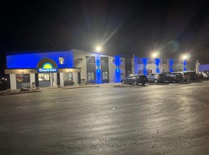 Days Inn | Renner