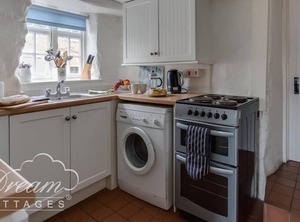 Dormouse Cottage | Burton Bradstock