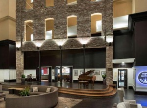 Doubletree | Downtown Memphis