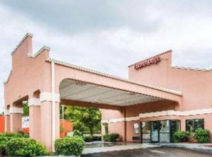 Econo Lodge Dothan | Dothan