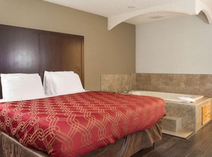 Travelodge | Jennings Lodge